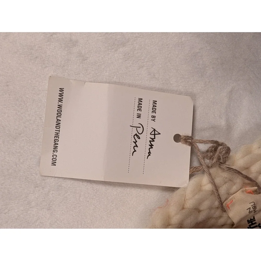 100% Wool and the Gang Chunky Knit‎ Cowl Neck Circle Scarf Cream Grey Handmade